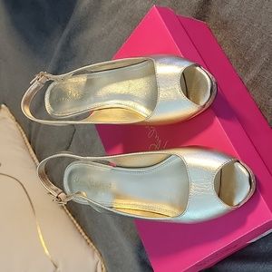Lilly pulitzer wedge sandals size 9